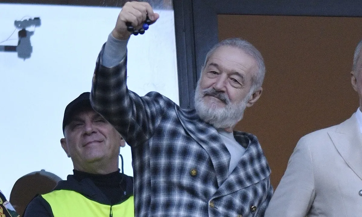 Gigi Becali în timpul unui meci pe Arena Națională / Hepta
