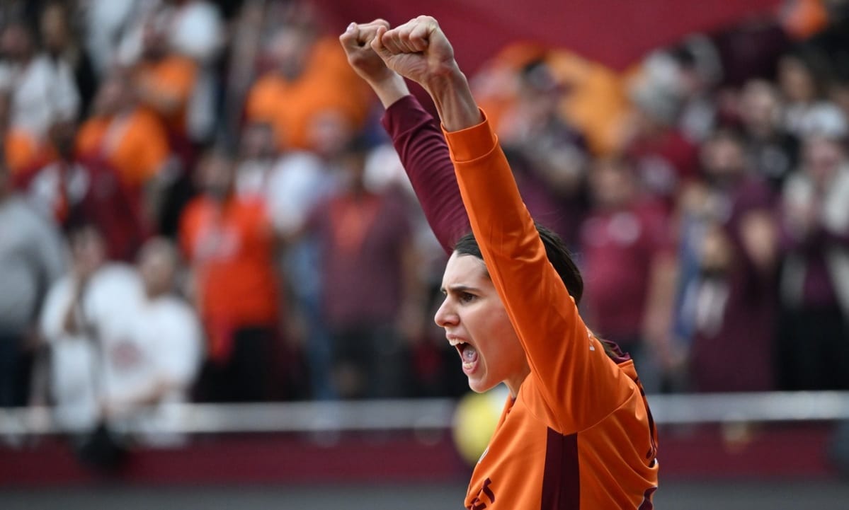 Denisa Dedu Revelații Șocante Despre Cristina Neagu: „Îi voi spune copilului meu, peste ani, cu cine am făcut poză!” Află detalii neștiute!