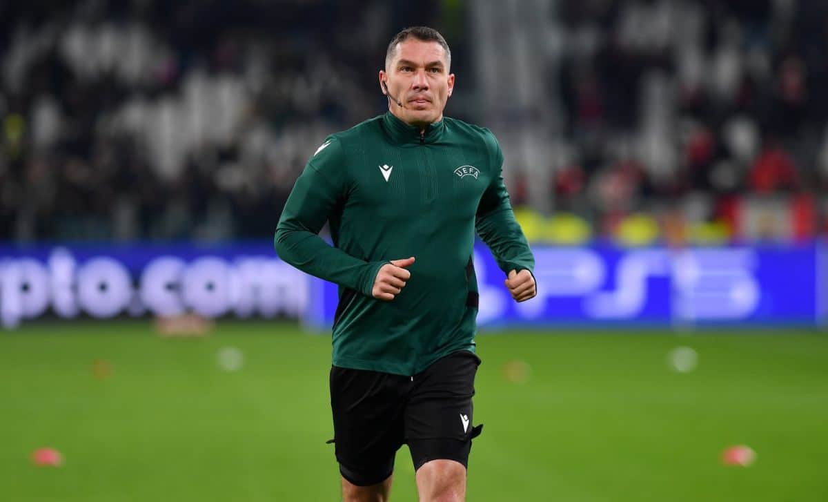 Gestul făcut de centralul român Istvan Kovacs înainte de a arbitra finala Ligii Campionilor!