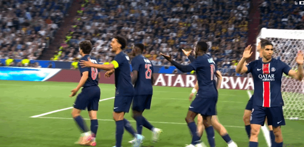 Şoc pe teren! Hakimi îşi distruge fosta echipă cu un gol de senzaţie în finala Champions League PSG - Inter!
