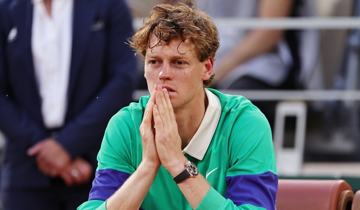 „Șoc în Tenis! Jannik Sinner își consolidează supremația după Roland Garros – Descoperă Clasamentul ATP Actualizat!”