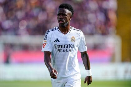 UEFA investighează insultele rasiste la adresa lui Vinicius. Meciul a fost oprit 10 minute