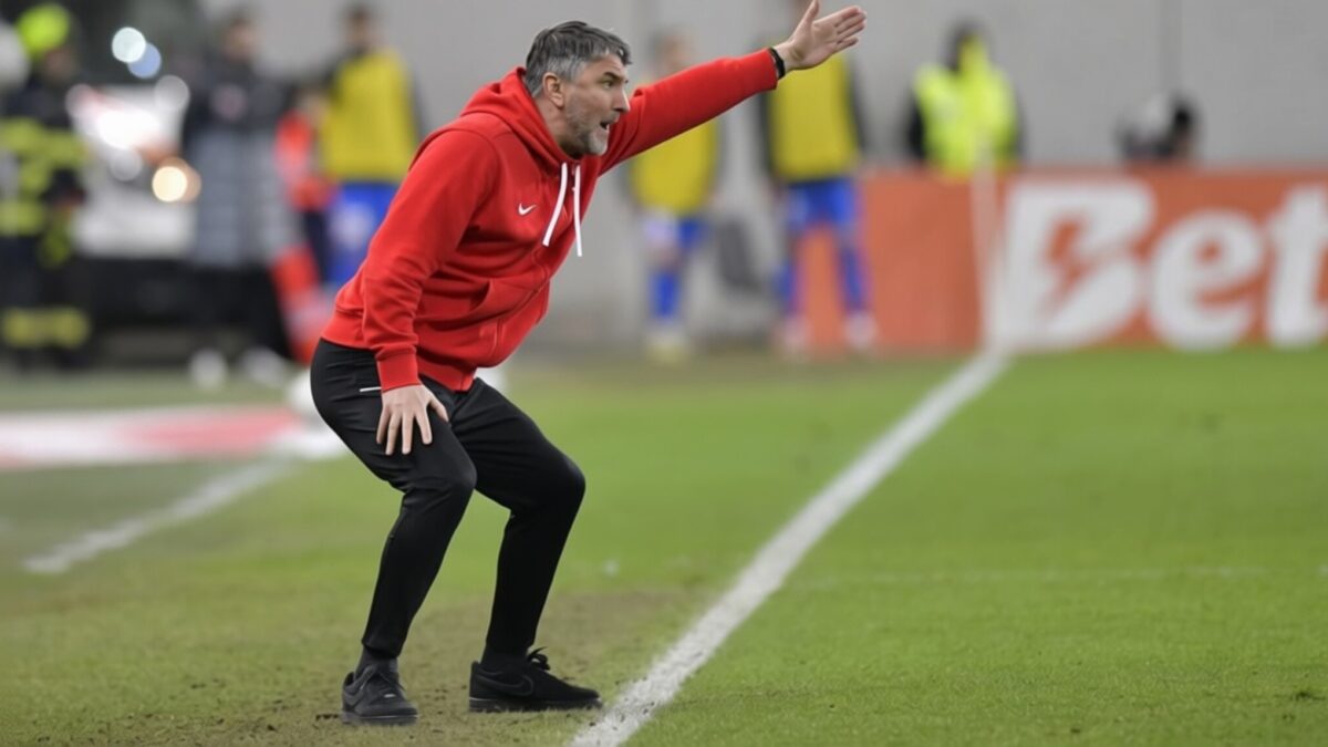 Alexandru Meszar dezvăluie de ce era supărat Mihalcea – 8 titulari pleacă la lot