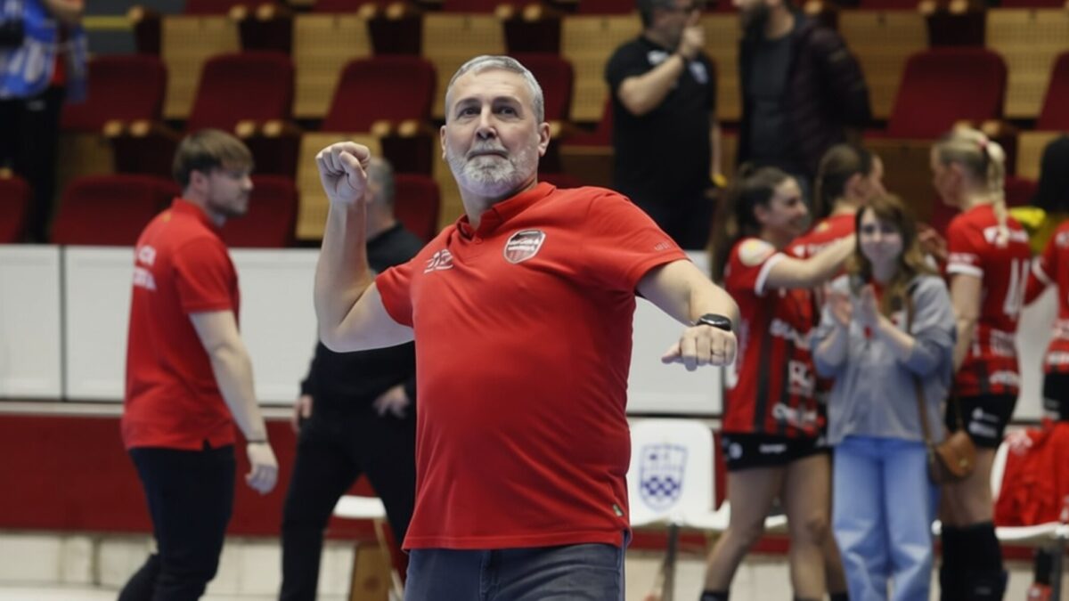 Carlos Viver scrie istorie cu Gloria și compară Bistrița cu un oraș din Spania