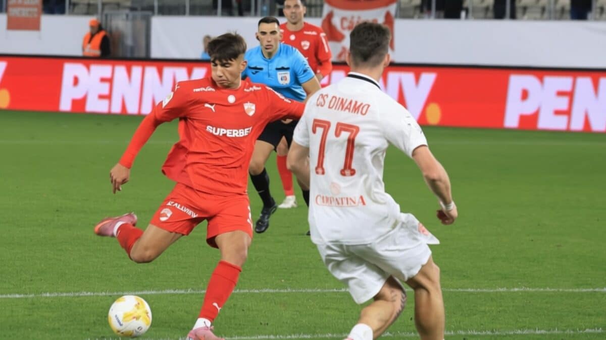 Dinamo are amical cu CS Dinamo azi de la 11 – 00 George Pușcaș poate debuta