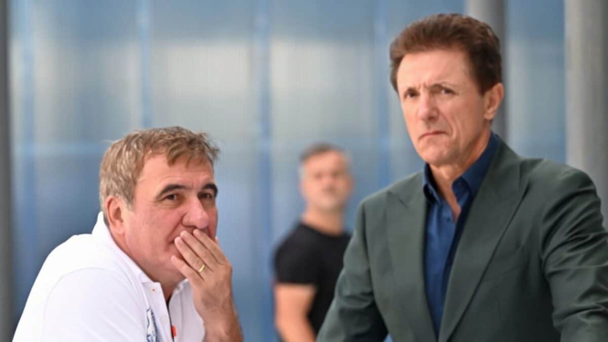 Gică Popescu preia 70% din Farul Constanța după ce Hagi a cedat pachetul majoritar