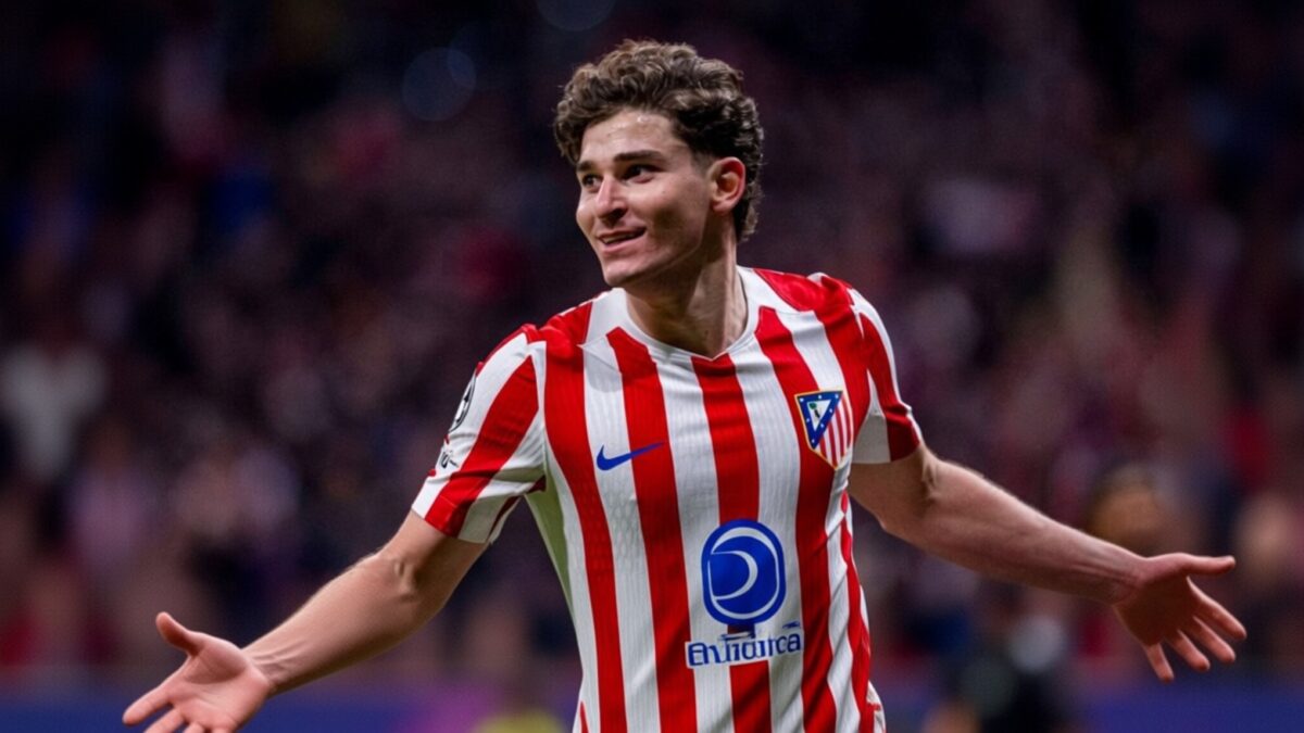 Atletico Madrid îi oferă un salariu de 10 milioane de euro lui Julian Alvarez