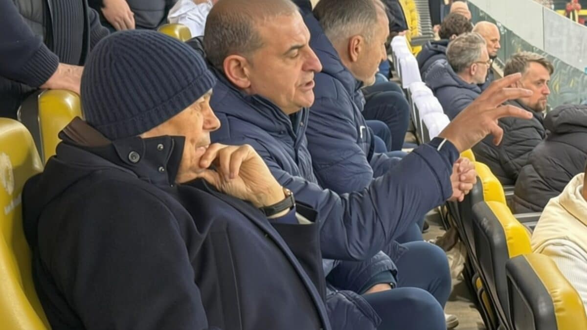 Mircea Lucescu a dictat schimbarea lui Coman la pauza meciului FCSB – UTA