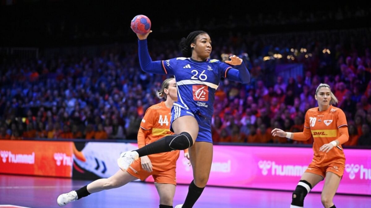 Pivotul cu 49 de goluri în Ligă anunță că e însărcinată și ratează meciurile decisive