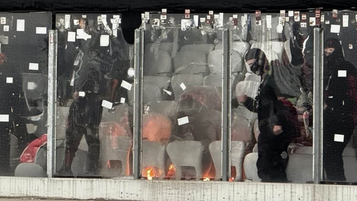 Dezastru lăsat de fanii CFR pe Cluj Arena după derby-ul cu 20.155 de spectatori