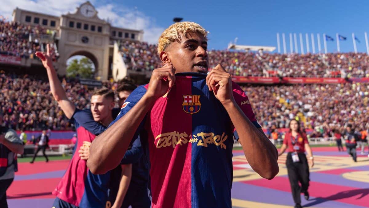 Olivia Rodrigo apare pe tricoul Barcelonei la El Clasico din 10 mai