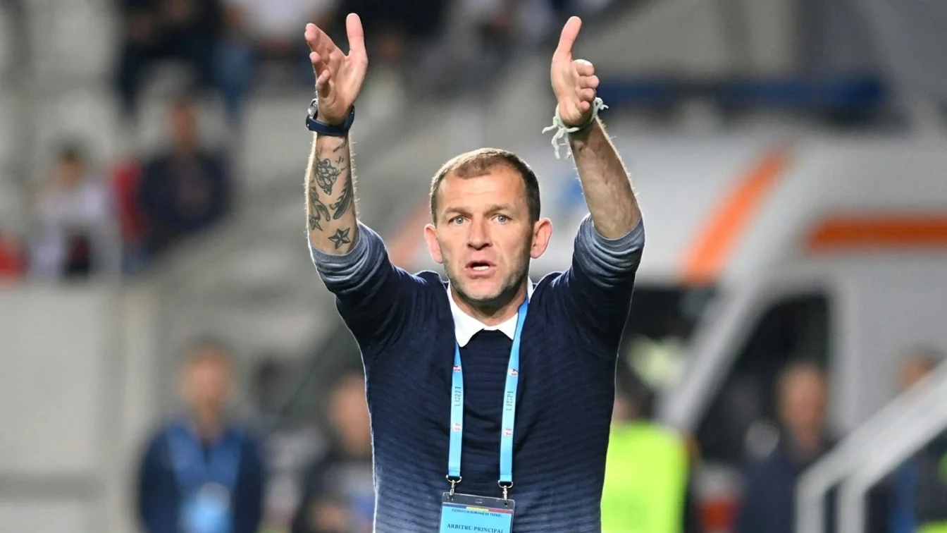 Vrei să rămâi mediocru. Lobonț, discurs fără menajamente la adresa unui fotbalist de la Rapid