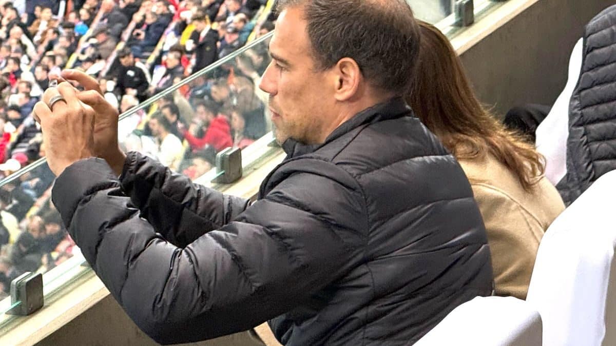 Fostul star de la Liverpool, Bruno Cheyrou, a apărut la Dinamo – Craiova cu tricoul României