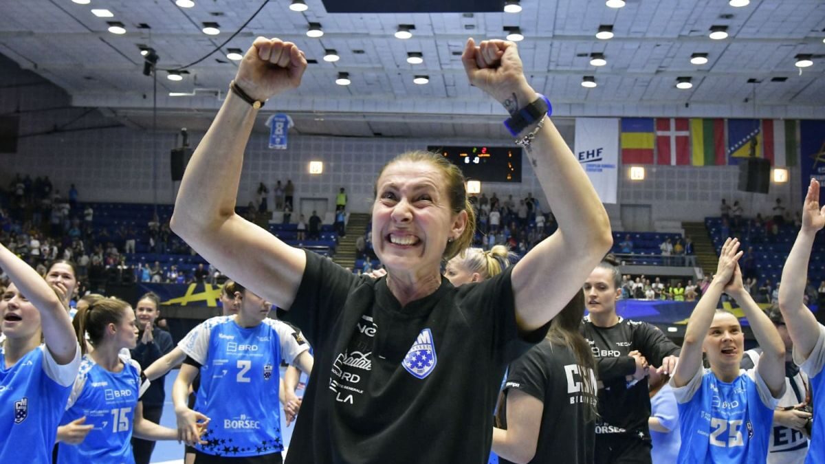 CSM București revine în Final 4 după 8 ani cu o victorie la 10 goluri