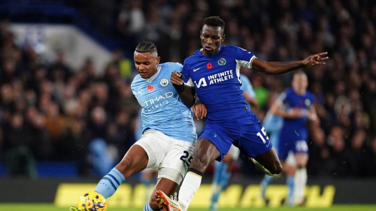 Manchester City poate ajunge la 4 puncte de Arsenal meci de foc cu Chelsea