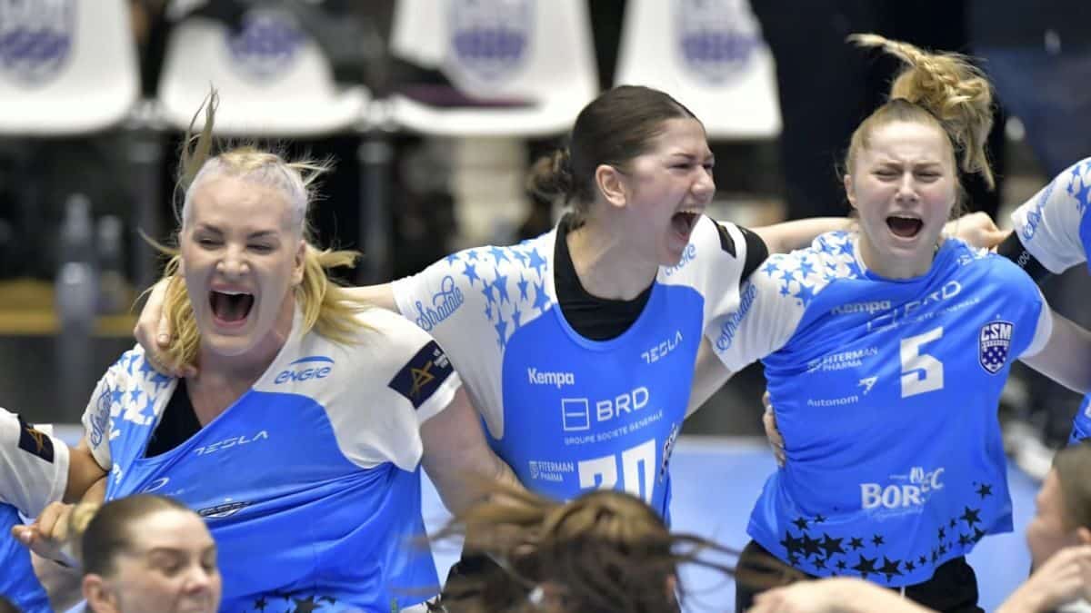 Crina Pintea exultă după 37-27 cu Esbjerg – cine se mai gândește la campionat?