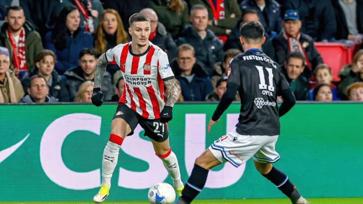 Dennis Man, titular la PSV în primul meci de campion contra Spartei Rotterdam