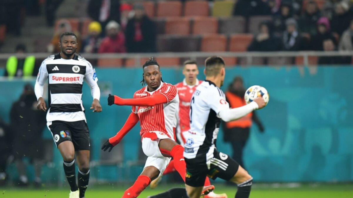 Dinamo caută prima victorie în play-off contra liderului U Cluj, care are 10 succese la rând