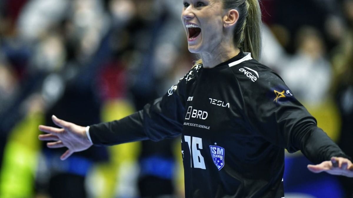 Eroina cu 14 parade o duce pe CSM în Final Four după o victorie uriașă cu 37-27