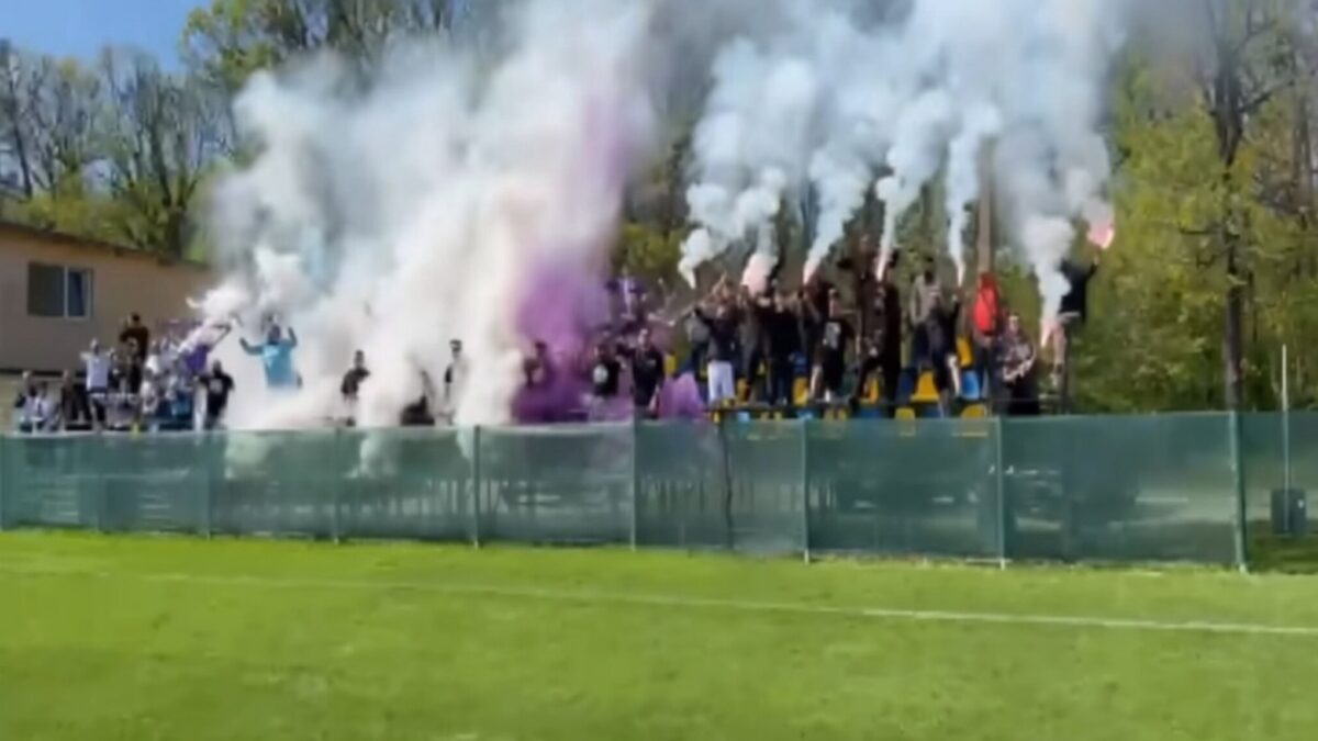 Fanii au invadat antrenamentul lui FC Argeș. Mesajul e clar Aduceți Cupa