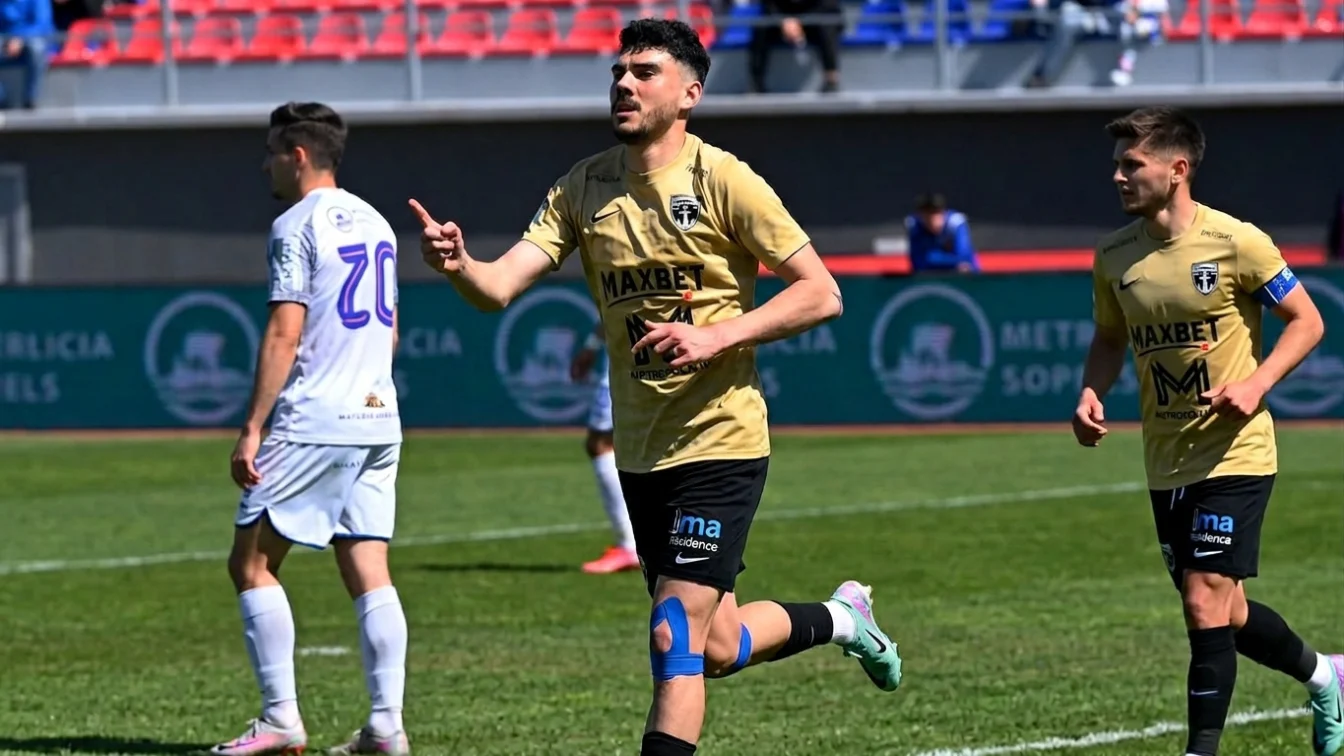 Meciul care poate decide promovarea in Liga 2. Voluntari si Bihor se infrunta intr-o partida de foc