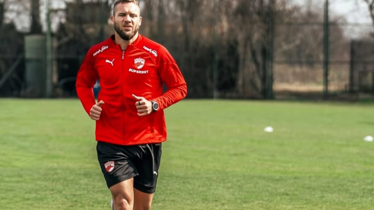 Dinamo anunță 3 scenarii pentru Pușcaș după doar 66 de minute jucate