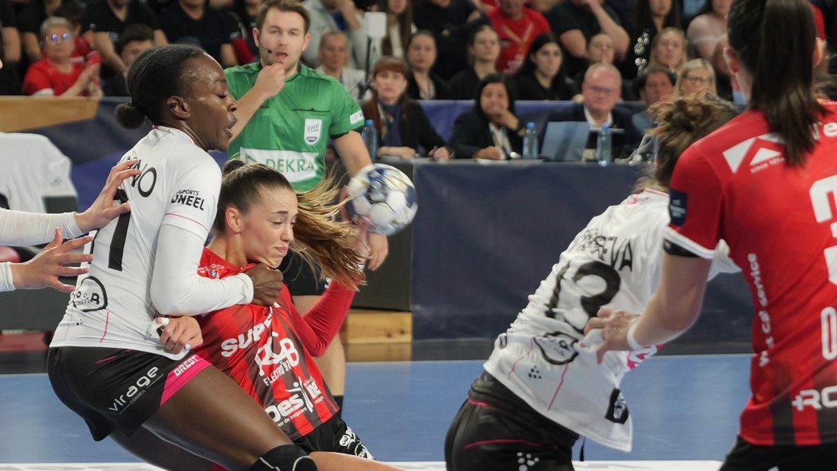 Gloria Bistrița luptă pentru un Final Four istoric după 35-36 în turul cu Brest