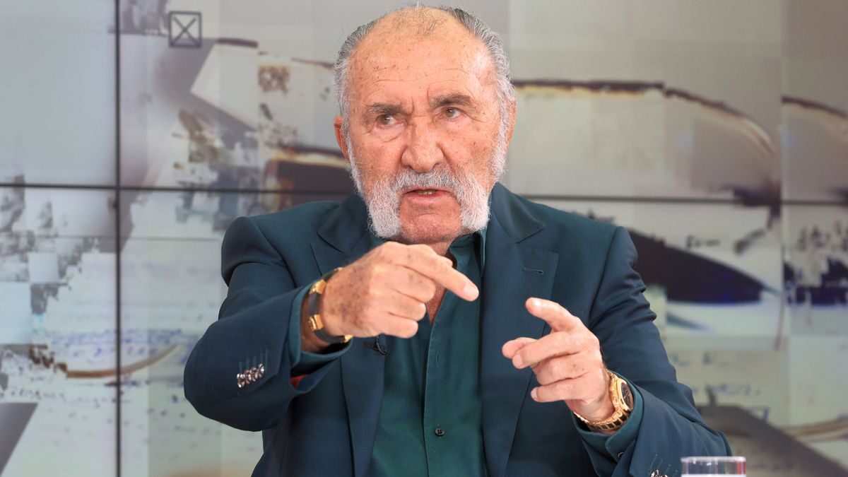 Ion Țiriac dezvăluie la 86 de ani de ce intră anual „în cușcă” pentru a pilota