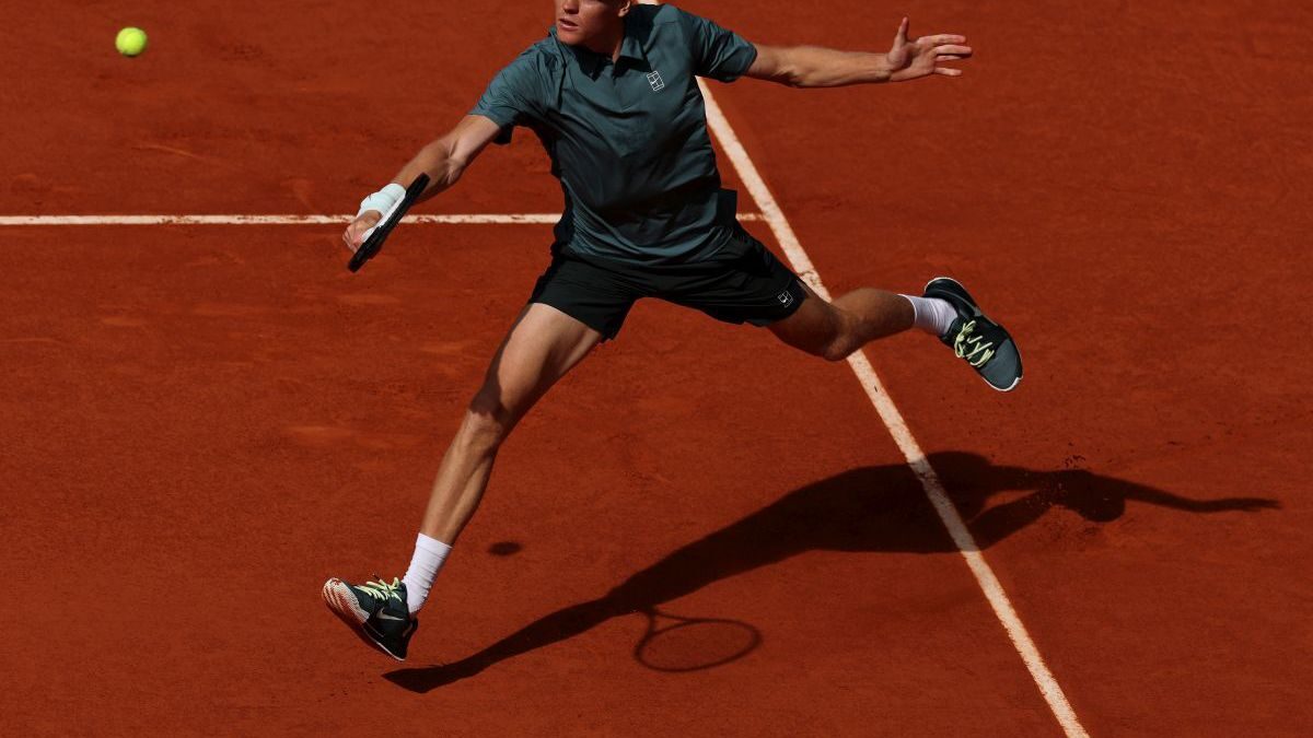 Liderul ATP Jannik Sinner critică meciurile de la ora 20 de la Madrid