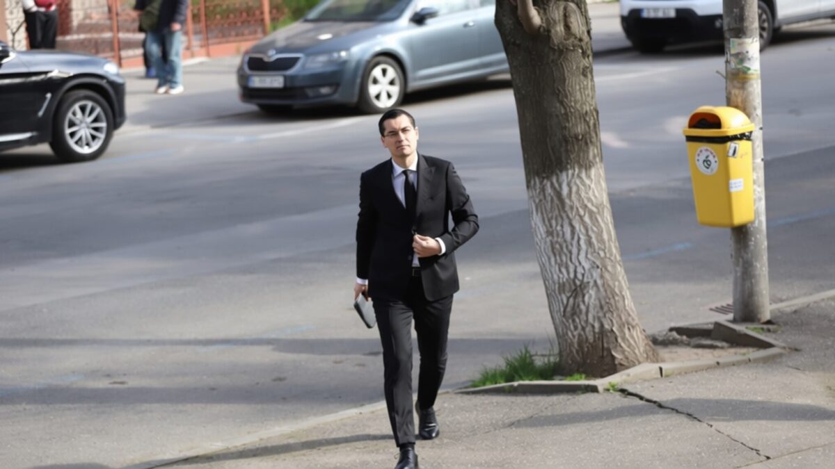 Mircea Lucescu, condus pe ultimul drum de Hagi și zeci de legende ale fotbalului