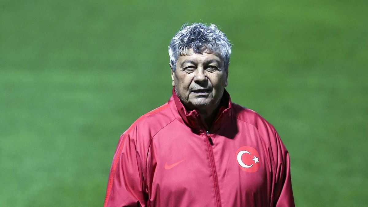 Galatasaray, omagiu pentru Lucescu la 24 de ani de la titlul istoric cu numărul 15