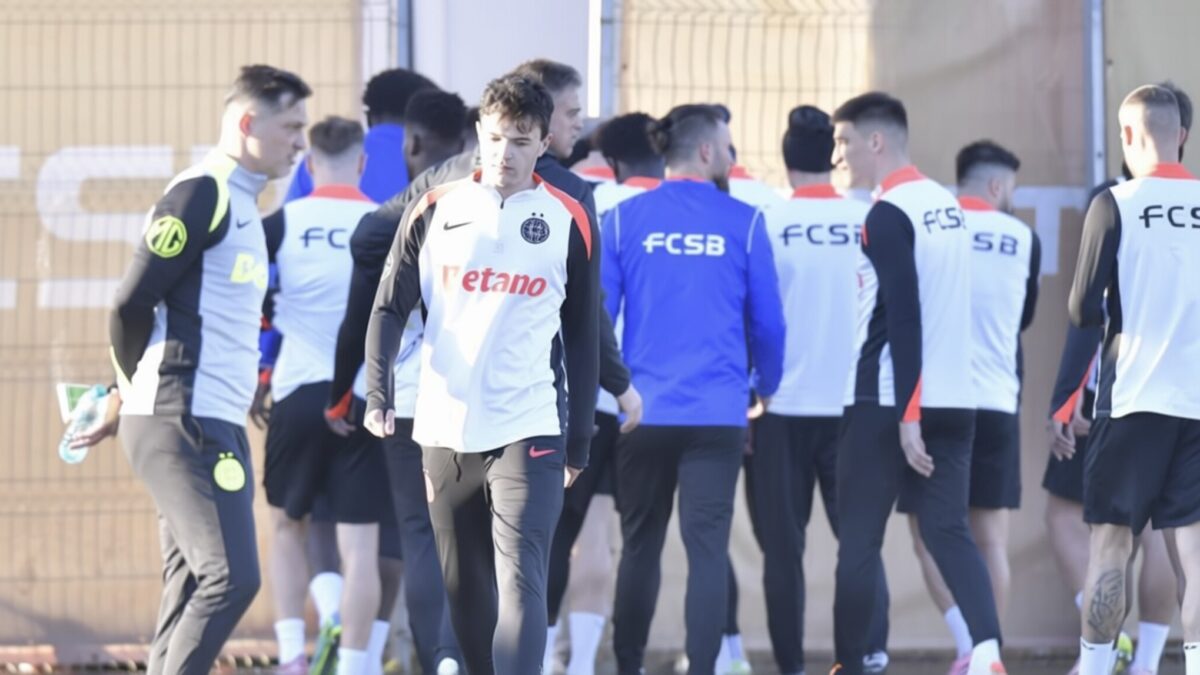 Rădoi aduce la FCSB modelul Hagi de 90.000 de atingeri pe sezon