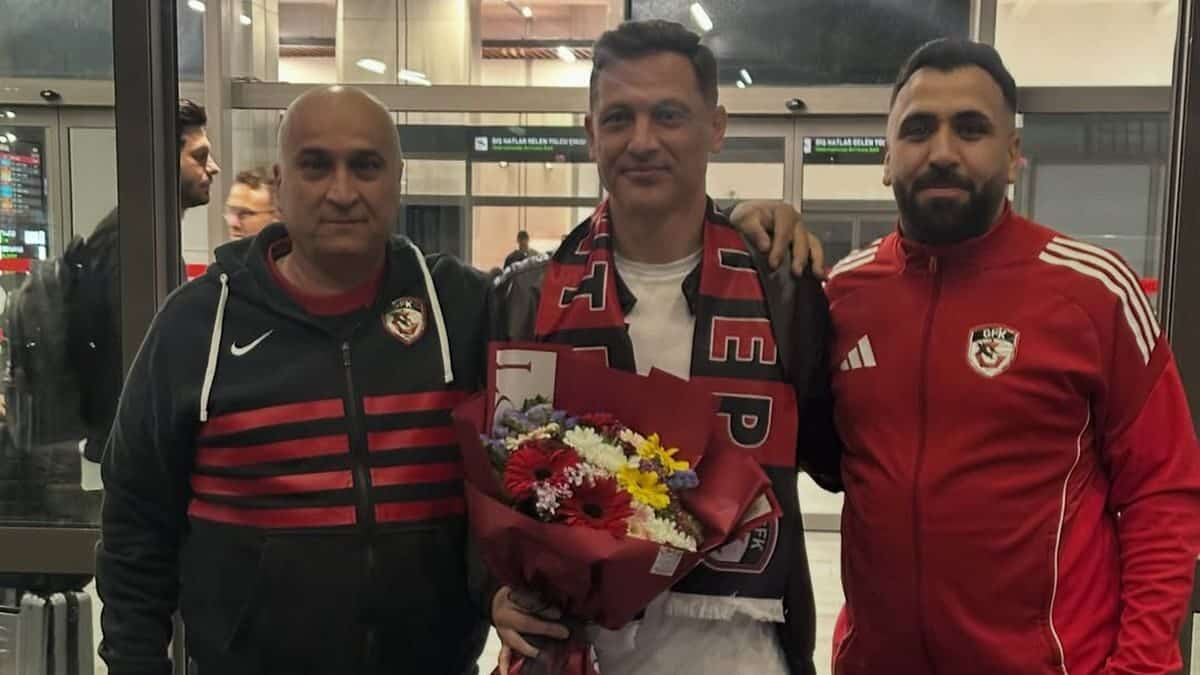 Mirel Rădoi a preluat Gaziantep. Reacția fanilor – „Școala românească se potrivește”