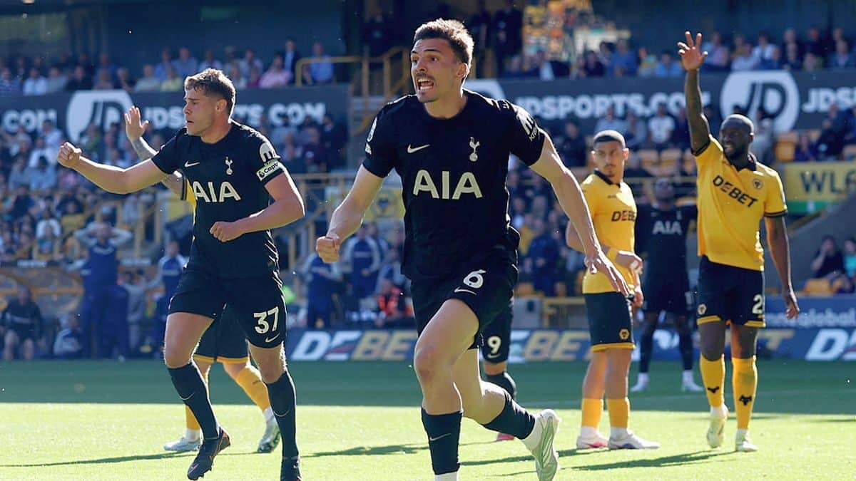 Victorie amară pentru Tottenham! Un gol în minutul 90+3 o ține pe loc retrogradabil