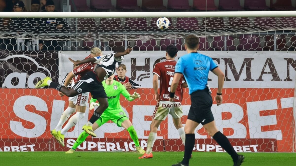 Mendy aduce victoria pentru U Cluj cu o dublă de senzație în Giulești, scor 2-1