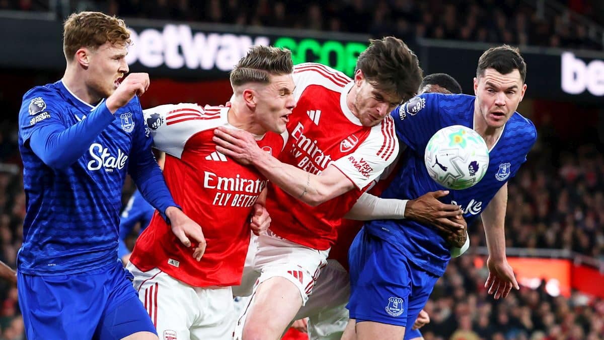 185 de percheziții în România pentru o rețea de streaming ilegal din Premier League