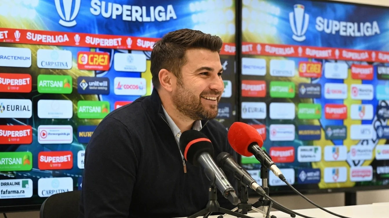 Adrian Mutu revine in antrenorat la vara. Fostul tehnician de la Rapid negociaza in Italia