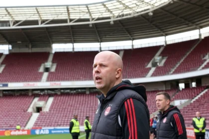 Arne Slot Liverpool transferuri