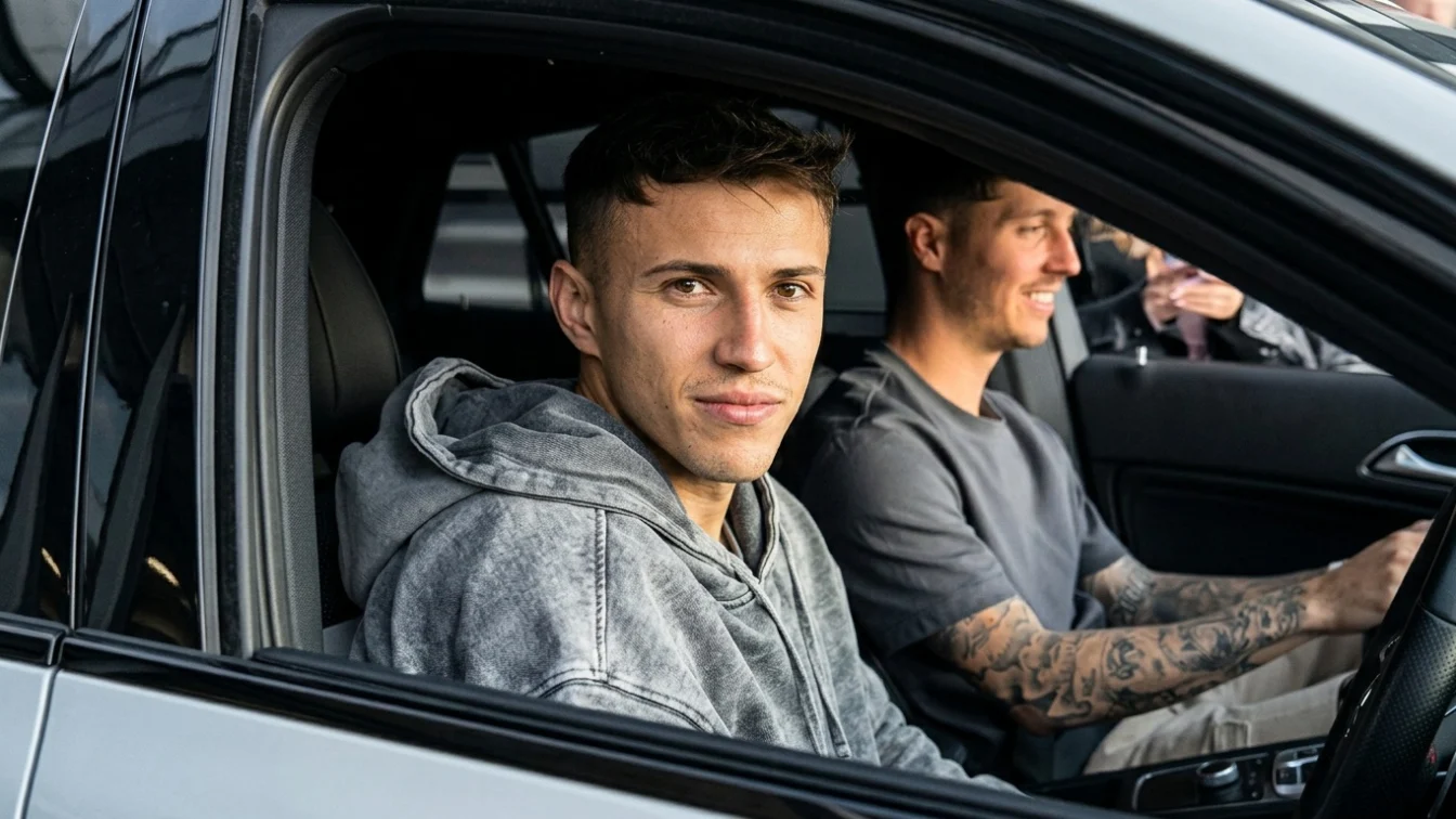 Surpriza uriasa pentru fanii FCSB. David Miculescu a platit 120.000 de euro pe un bolid de lux