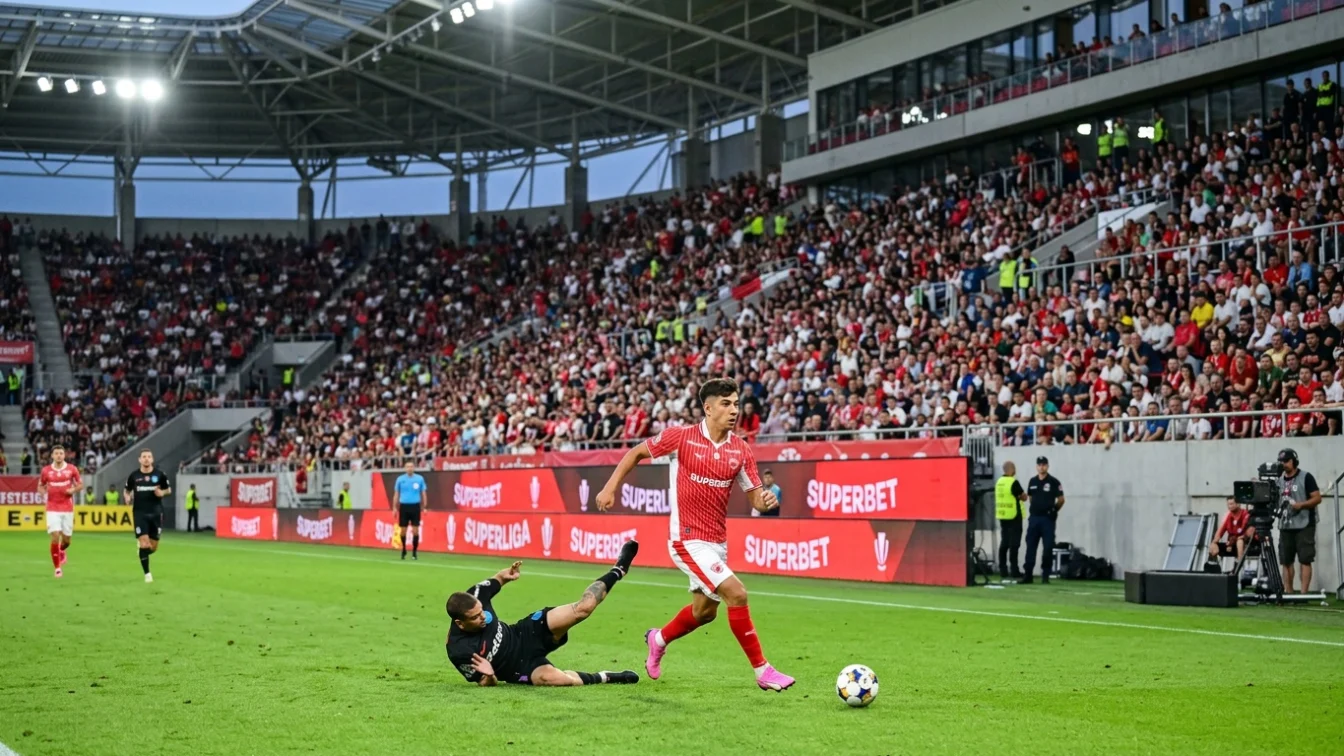Dinamo ofera prime de 1750 de euro pentru victoria cu FCSB în barajul de Conference League