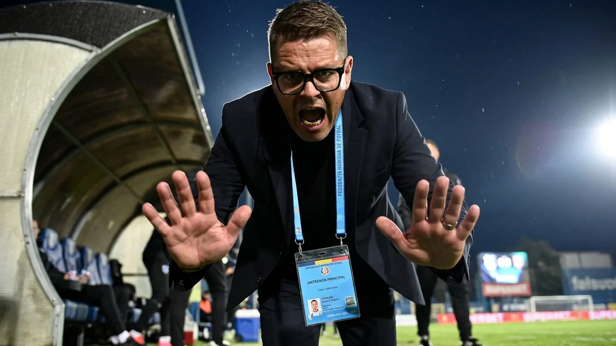 Farul. Metaloglobus 0-1. Gica Popescu il pastreaza pe Flavius Stoican pentru barajul cu Chindia