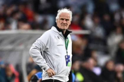 Fred Rutten demisioneaza Curacao