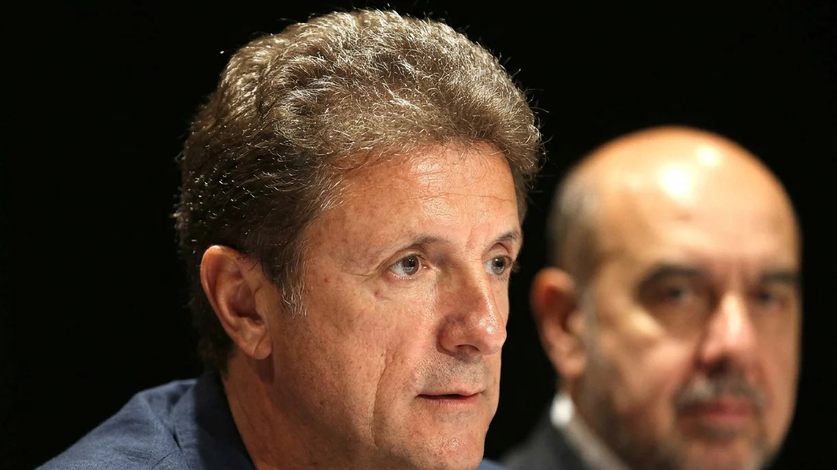Gica Popescu raspunde galeriei Farului cu un comunicat oficial. Presedintele a renuntat la salariu