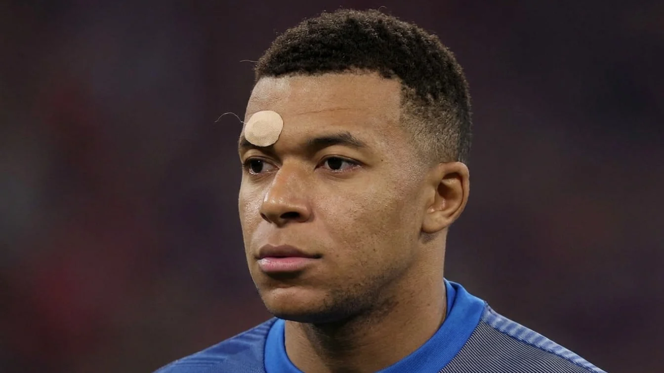 FC Barcelona. Real Madrid 2-0. Mbappe posteaza un mesaj in timpul meciului si infurie presa spaniola