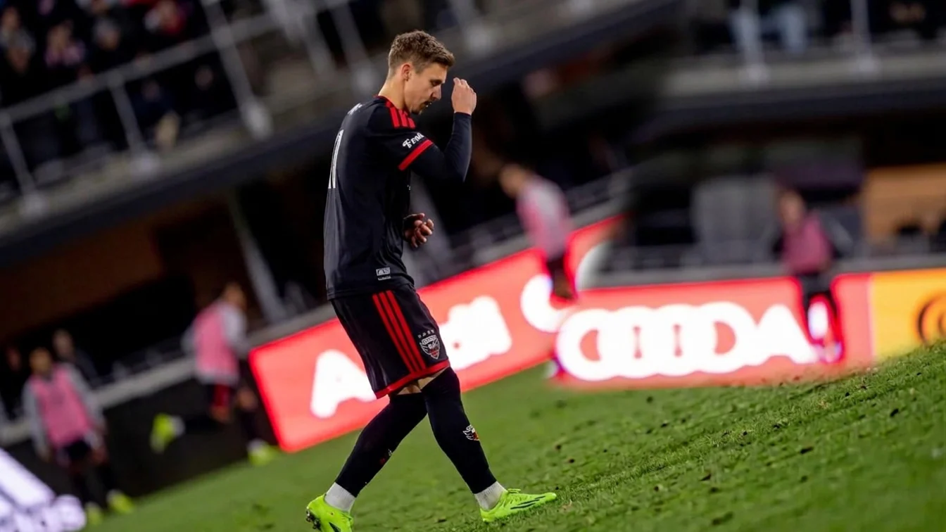 Surpriza uriasa peste Ocean. Ce a facut Louis Munteanu dupa transferul de 6 milioane de euro