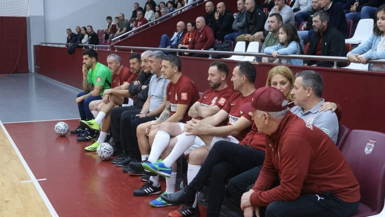 Surpriza uriasa pentru fanii giulesteni. Legendele Rapidului revin pe teren pentru un meci istoric