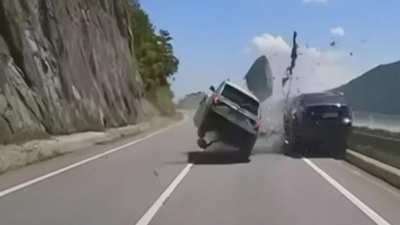 Momentul accidentului mortal de pe Defileul Dunării, provocat de un polițist beat. VIDEO