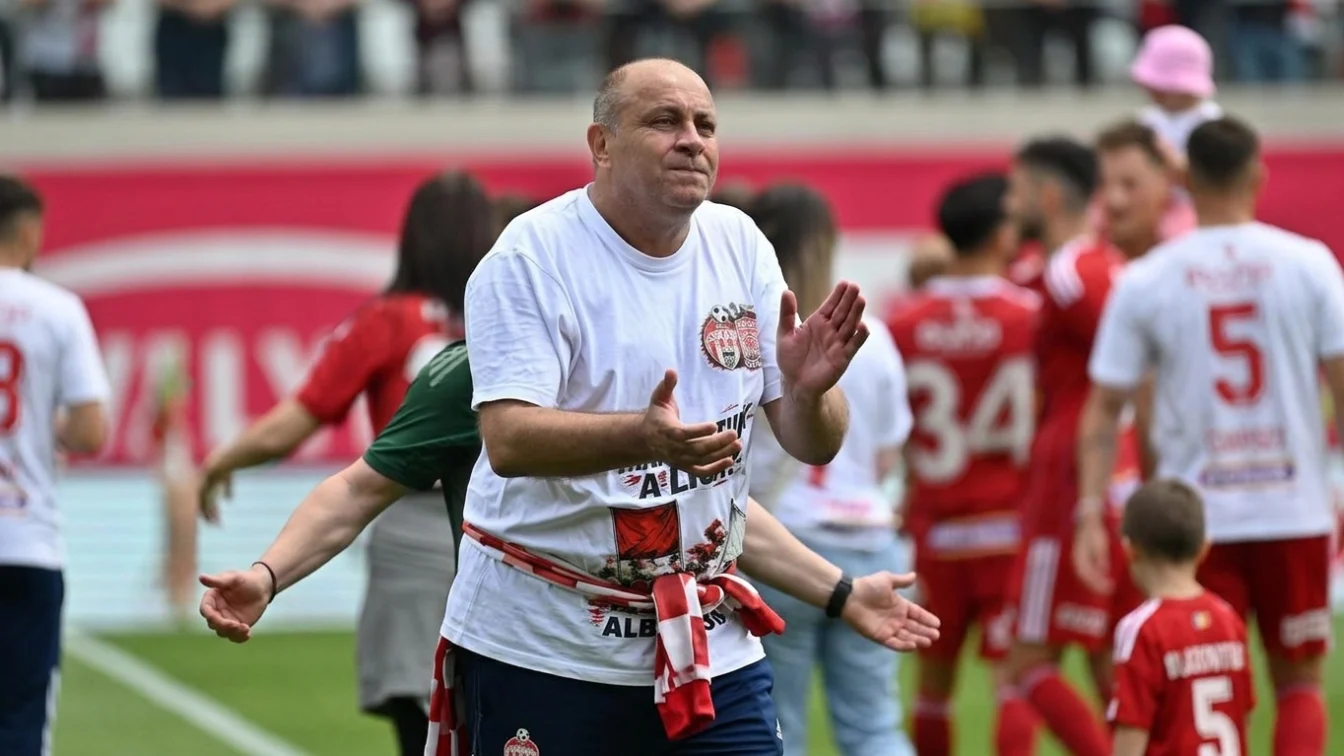 S-a aflat totul. Ungurii au tradus ce înseamnă mesajul scris în limba maghiară de Dioszegi pe tricou după ce Sepsi a promovat