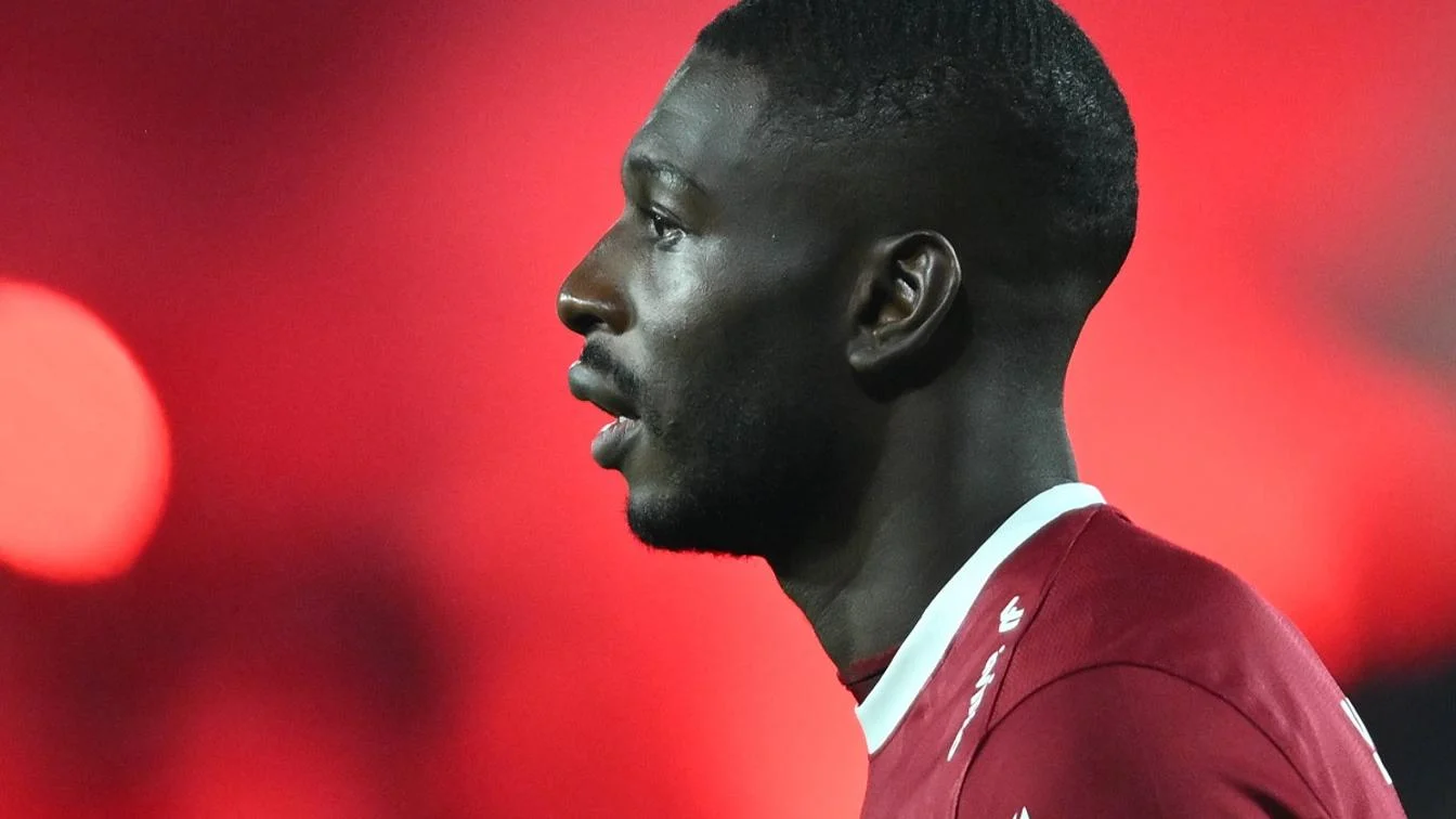 CFR Cluj pierde un titular gratis. Sheriff Sinyan refuza noul contract și negociaza cu U Cluj