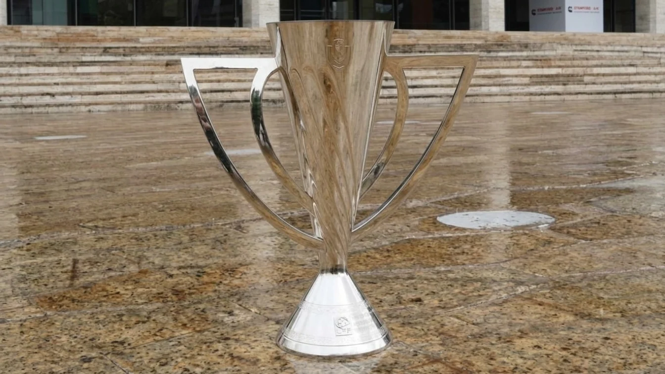 Liderul Peluzei Sud Craiova sustine ca a furat trofeul Superligii în ziua meciului decisiv